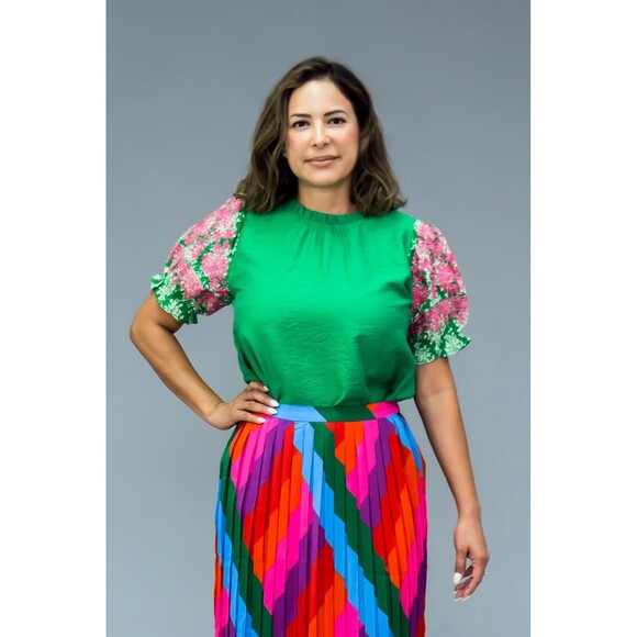 THML Embroidered Puff Sleeve Top Ruffle Neck Button Back Green Pink SMALL EUC - Picture 2 of 13